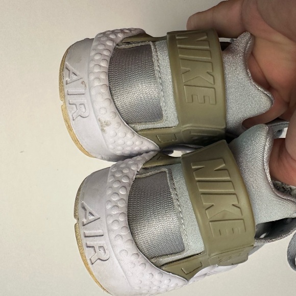 Nike Air Huarache Run Se | Atmosphere Grey '777331-962' Size 7.0 - Picture 15 of 16